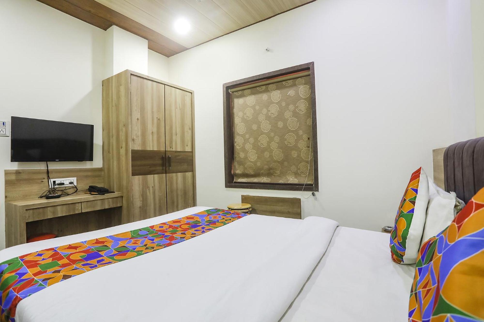 Fabhotel Vedanta Inn - Nr Sitabudli Fort Nagpur Exterior foto